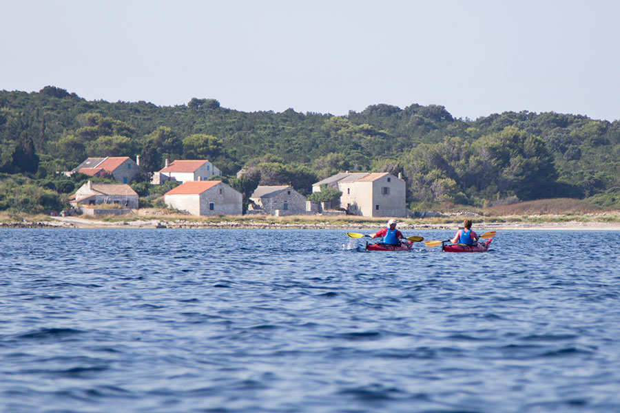 Croatia kayak on škarda