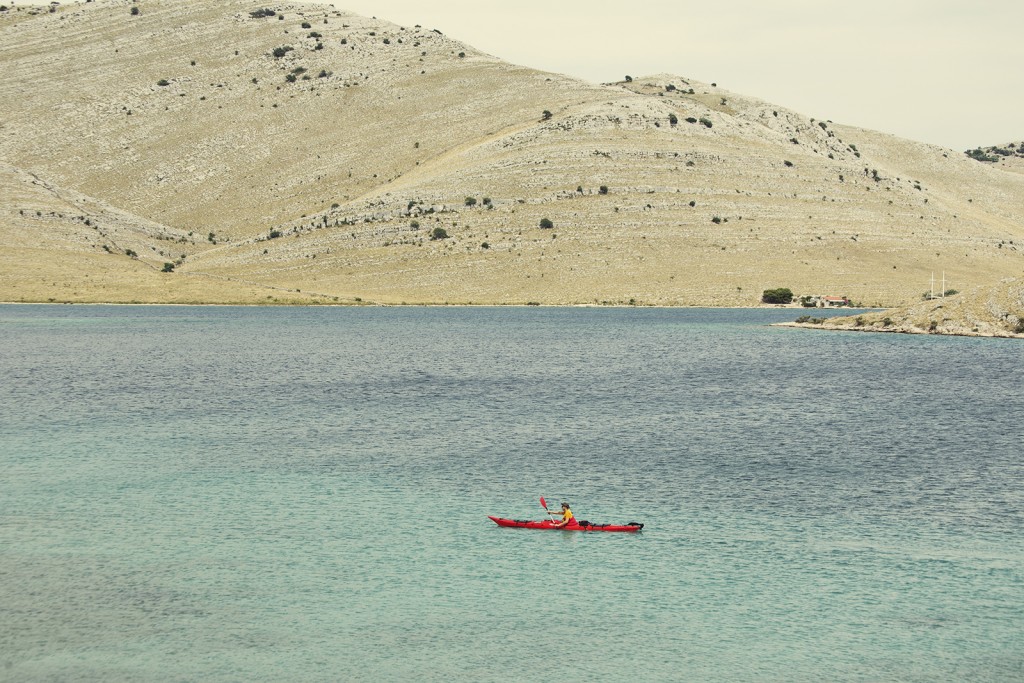 sea-kayaking-adventure-with-main-kornat-island